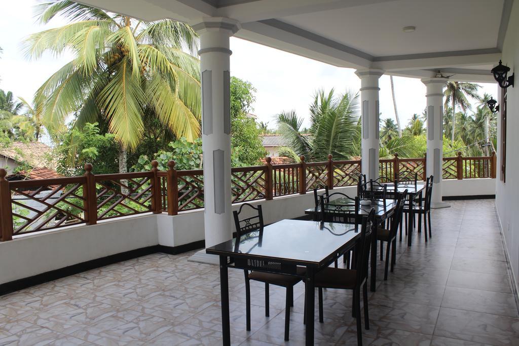 Lion Palace Weligama Bagian luar foto
