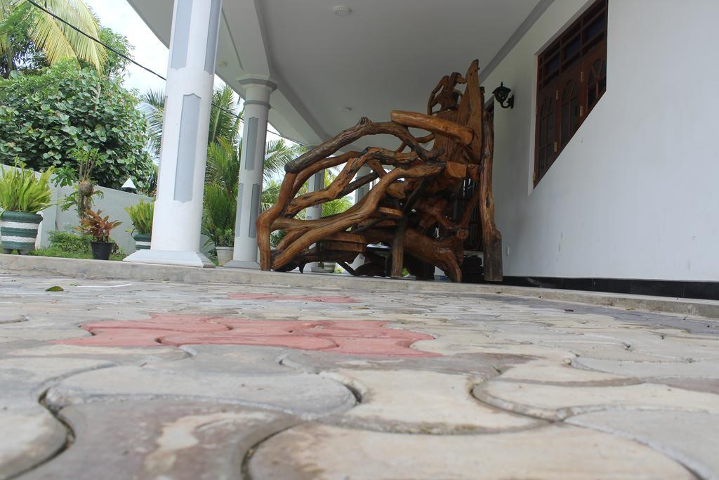 Lion Palace Weligama Bagian luar foto